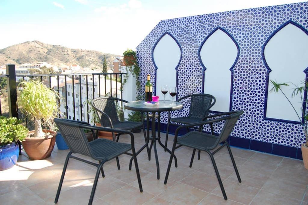 One Bedroom Penthouse Alora Dış mekan fotoğraf
